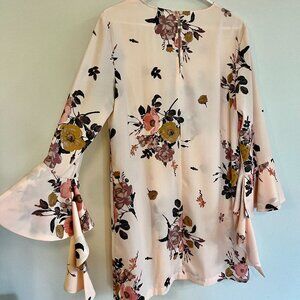 Nordstrom LEITH Light Pink Floral Mini Dress Bat Wing Cuffs BOHO Size L